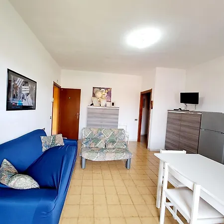 Guscio Int 21 Apartment Villasimius